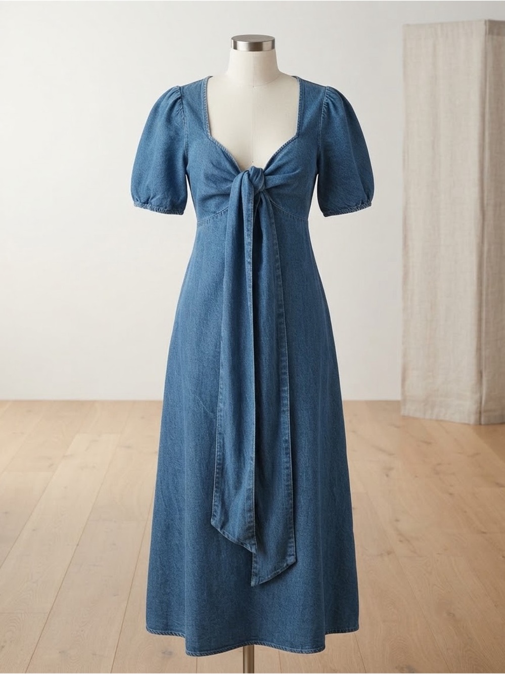 Old Navy Denim-Blue Tie-Front Maxi Dress muy lindo traje